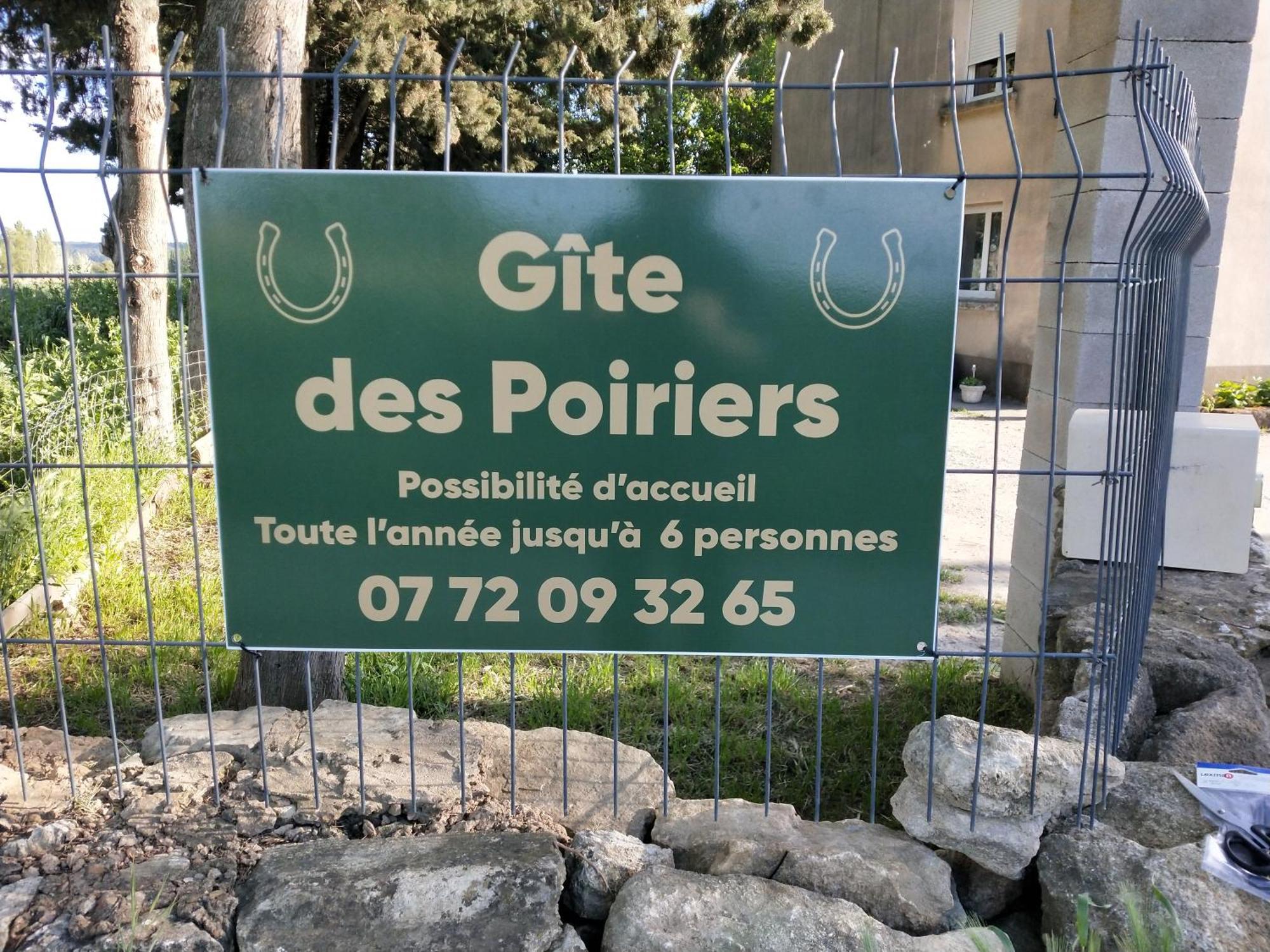 Le Gite Des Poiriers Uzès Esterno foto